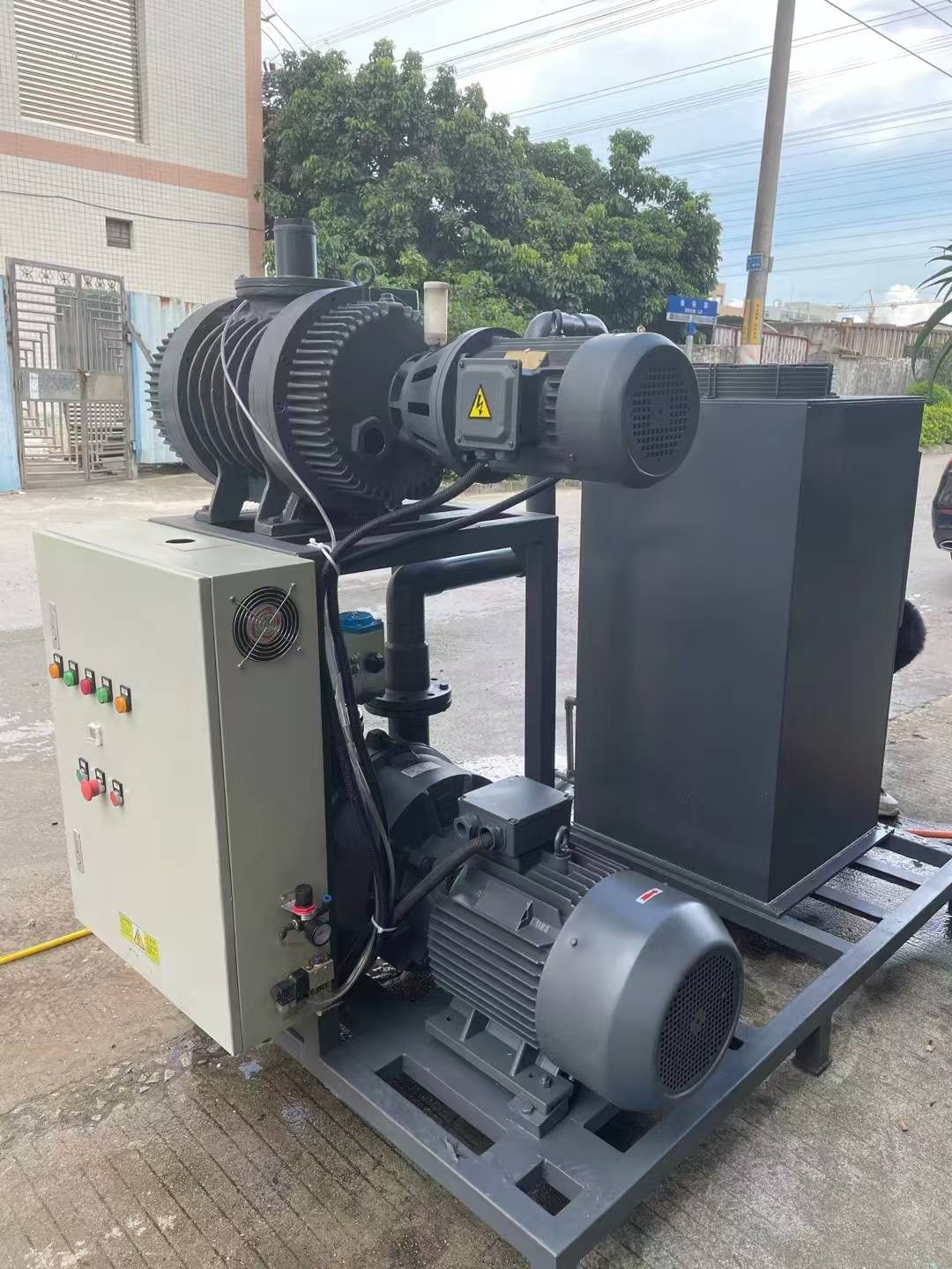 11KW水環(huán)羅茨機組